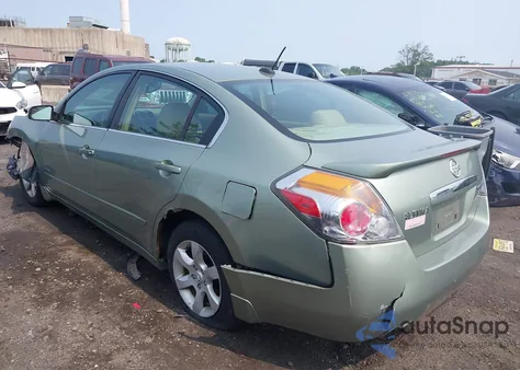 2008 Nissan Altima z USA, uszkodzony, nr VIN 1N4CL21E08C228462